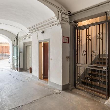 La Casa Di Ugo-A Due Passi Dal Duomo Apartment Firenze Bagian luar foto