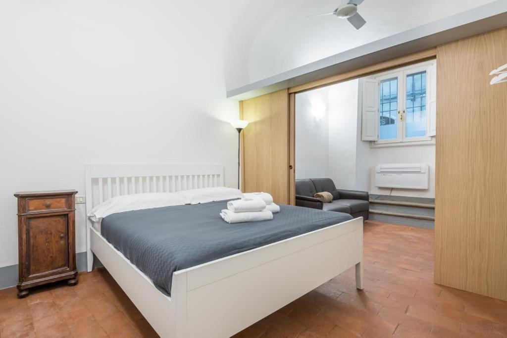 La Casa Di Ugo-A Due Passi Dal Duomo Apartment Firenze Bagian luar foto