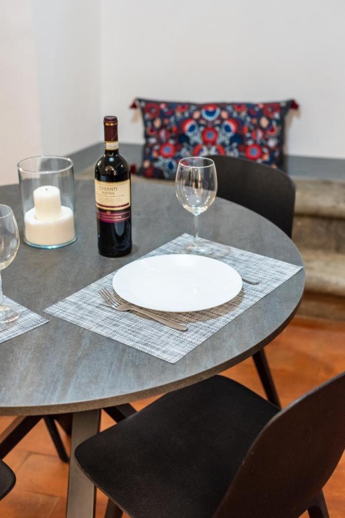 La Casa Di Ugo-A Due Passi Dal Duomo Apartment Firenze Bagian luar foto