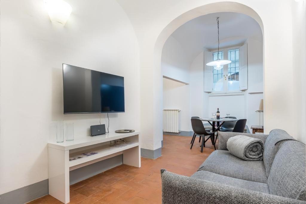 La Casa Di Ugo-A Due Passi Dal Duomo Apartment Firenze Bagian luar foto